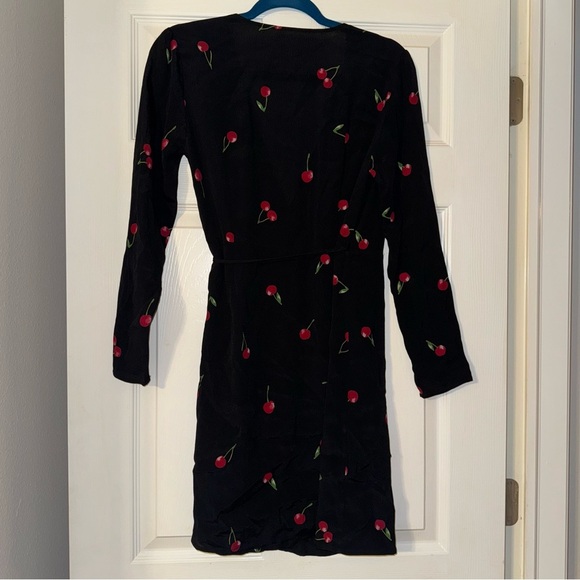 Rails Aimee Wrap Dress in Cerise Cherry Print Black - Picture 3 of 4